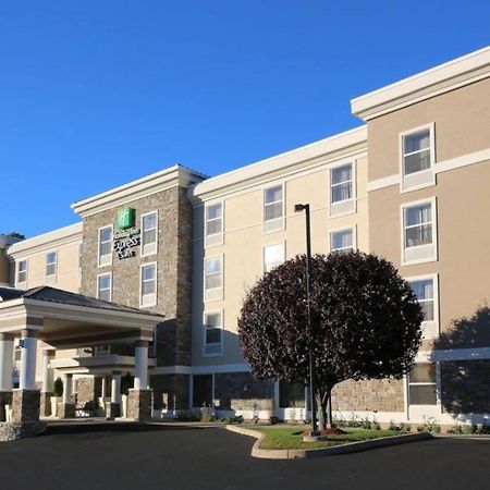 Holiday Inn Express Danbury I-84, An Ihg Hotel מראה חיצוני תמונה