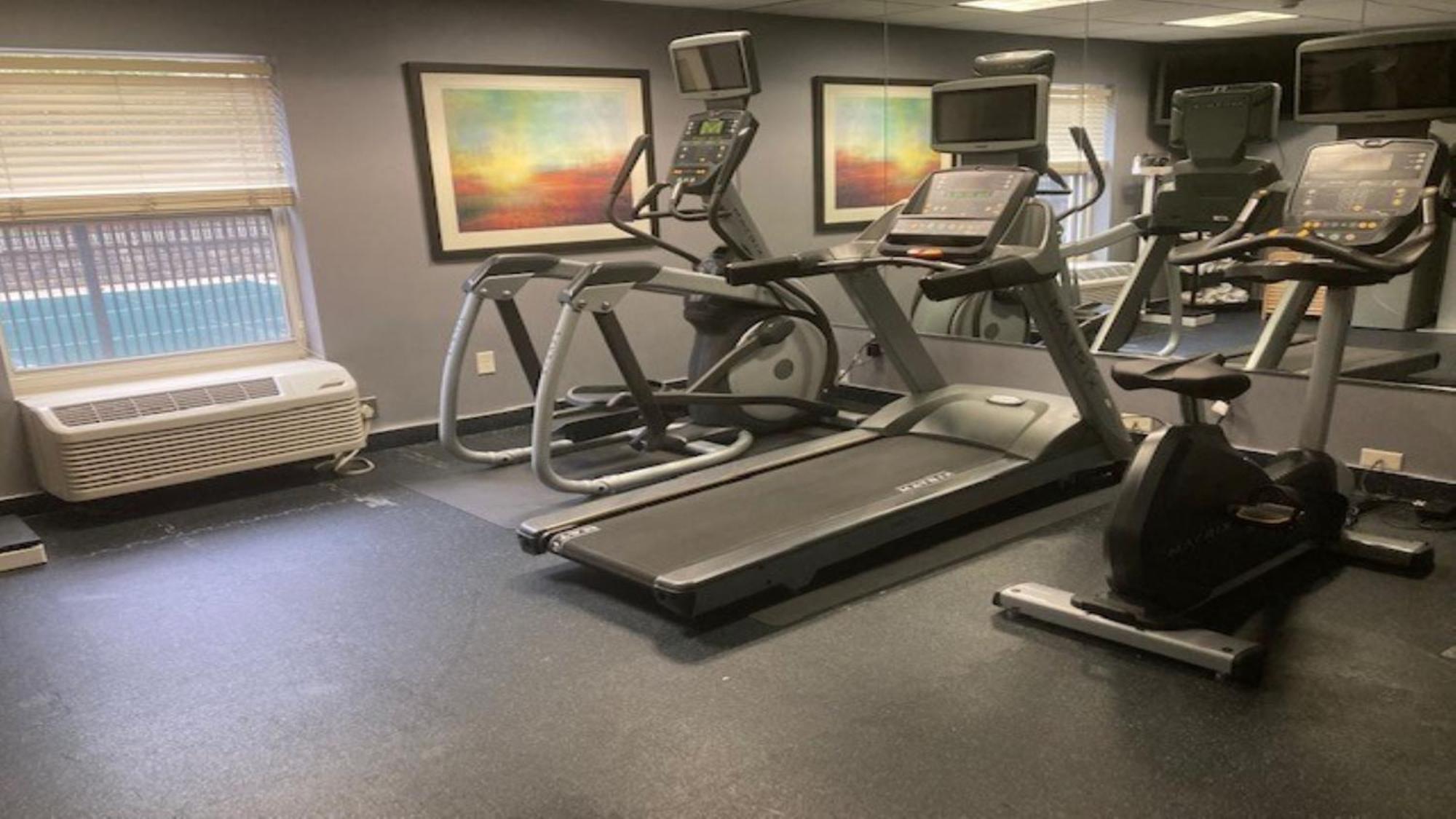 Holiday Inn Express Danbury I-84, An Ihg Hotel מראה חיצוני תמונה