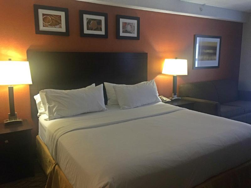 Holiday Inn Express Danbury I-84, An Ihg Hotel מראה חיצוני תמונה