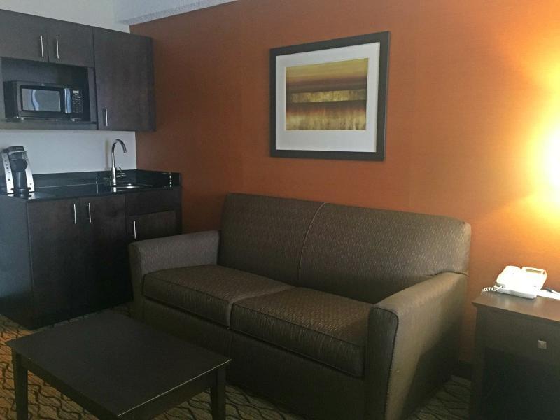 Holiday Inn Express Danbury I-84, An Ihg Hotel מראה חיצוני תמונה